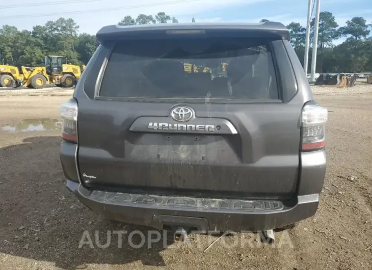 TOYOTA 4RUNNER SR 2019 vin JTEZU5JR1K5194528 from auto auction Copart