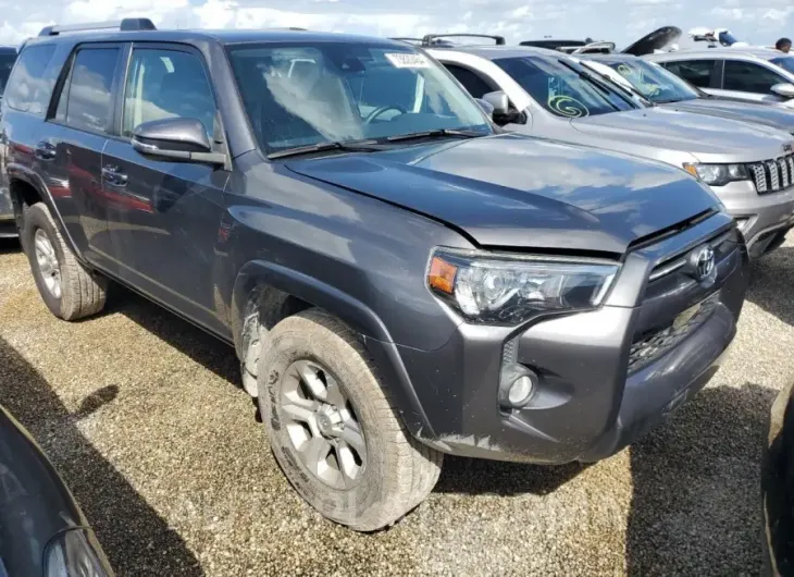 TOYOTA 4RUNNER SR 2020 vin JTEZU5JRXL5223154 from auto auction Copart