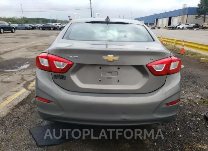 CHEVROLET CRUZE LT 2017 vin 1G1BE5SM2H7123642 from auto auction Copart