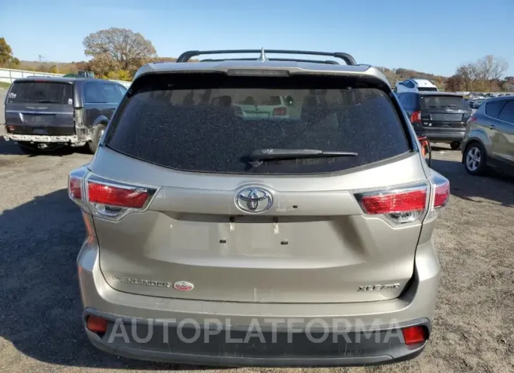 TOYOTA HIGHLANDER 2015 vin 5TDJKRFH3FS130487 from auto auction Copart