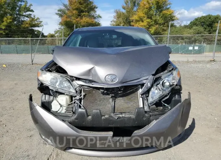 TOYOTA SIENNA XLE 2016 vin 5TDYK3DC9GS749793 from auto auction Copart