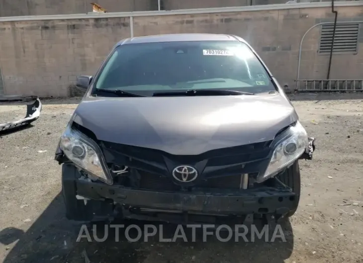 TOYOTA SIENNA 2019 vin 5TDZZ3DC8KS006907 from auto auction Copart