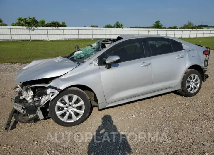 TOYOTA COROLLA LE 2021 vin 5YFEPMAE4MP158470 from auto auction Copart