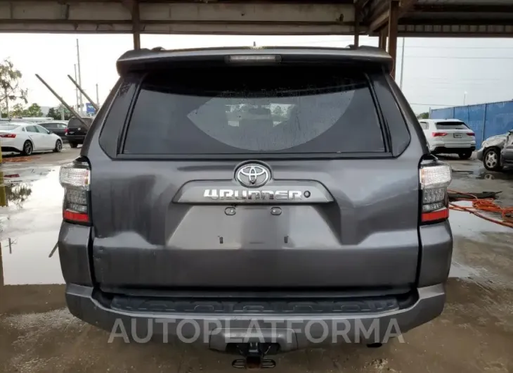 TOYOTA 4RUNNER SR 2019 vin JTEBU5JR4K5731572 from auto auction Copart