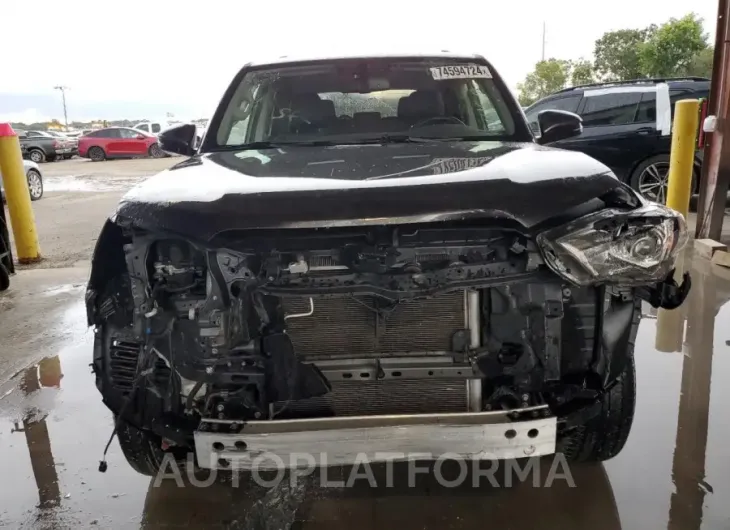 TOYOTA 4RUNNER SR 2019 vin JTEBU5JR4K5731572 from auto auction Copart