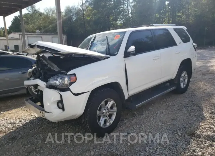 TOYOTA 4RUNNER SR 2019 vin JTEBU5JR7K5682822 from auto auction Copart