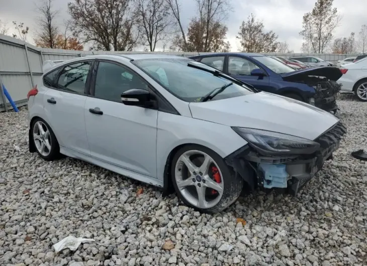 FORD FOCUS ST 2016 vin 1FADP3L92GL280138 from auto auction Copart