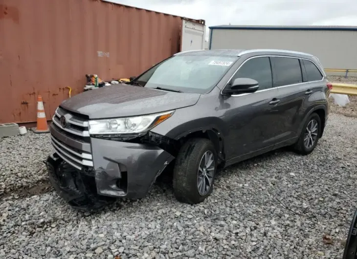 TOYOTA HIGHLANDER 2018 vin 5TDJZRFH5JS537912 from auto auction Copart