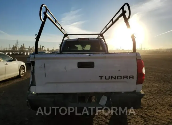 TOYOTA TUNDRA DOU 2018 vin 5TFTY5F10JX010135 from auto auction Copart