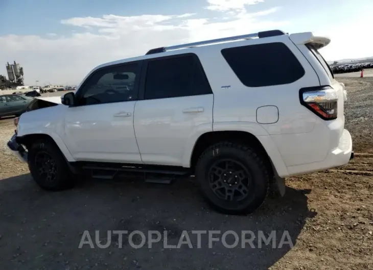 TOYOTA 4RUNNER SR 2019 vin JTEBU5JR2K5675518 from auto auction Copart