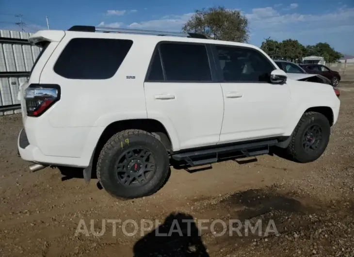 TOYOTA 4RUNNER SR 2019 vin JTEBU5JR2K5675518 from auto auction Copart