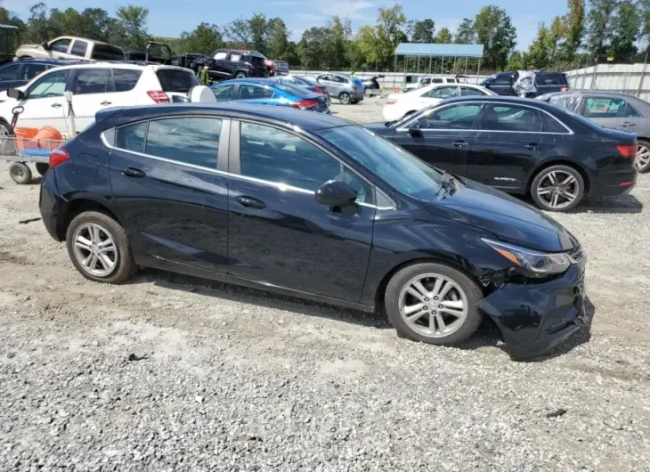 CHEVROLET CRUZE LT 2017 vin 3G1BE6SMXHS554530 from auto auction Copart