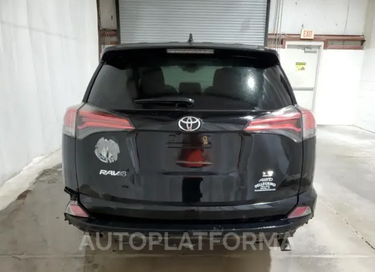 TOYOTA RAV4 LE 2018 vin 2T3BFREV0JW742881 from auto auction Copart