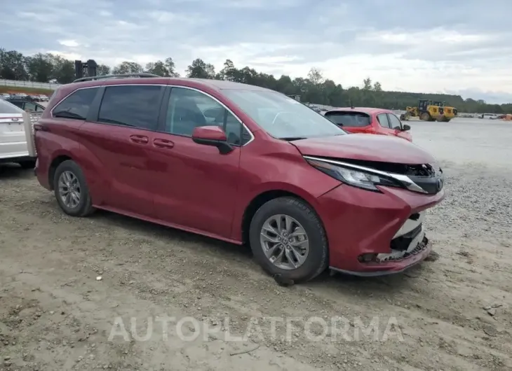 TOYOTA SIENNA LE 2022 vin 5TDKRKEC6NS129698 from auto auction Copart