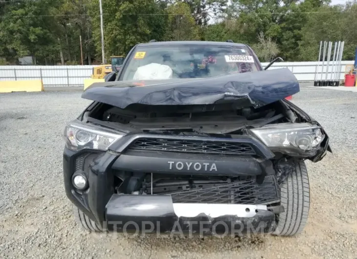 TOYOTA 4RUNNER SR 2019 vin JTEZU5JR7K5211543 from auto auction Copart