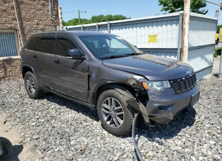 JEEP GRAND CHER 2018 vin 1C4RJFBG1JC167808 from auto auction Copart