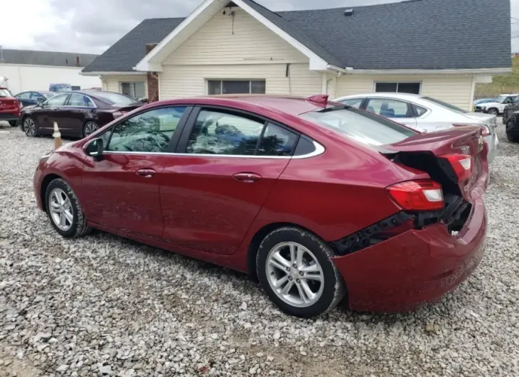 CHEVROLET CRUZE LT 2018 vin 1G1BE5SM2J7183491 from auto auction Copart