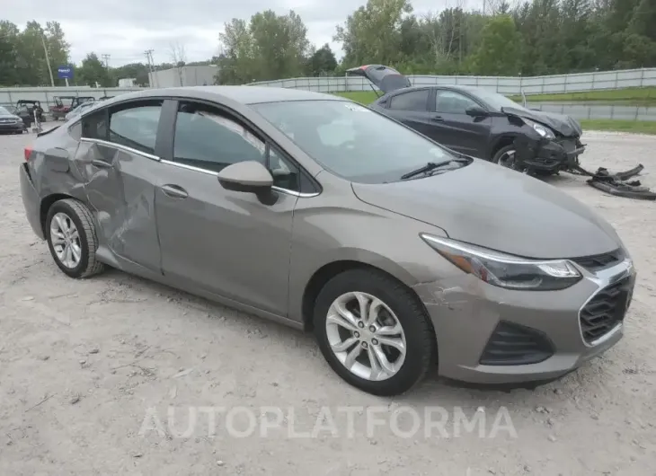 CHEVROLET CRUZE LT 2019 vin 1G1BE5SM3K7102046 from auto auction Copart