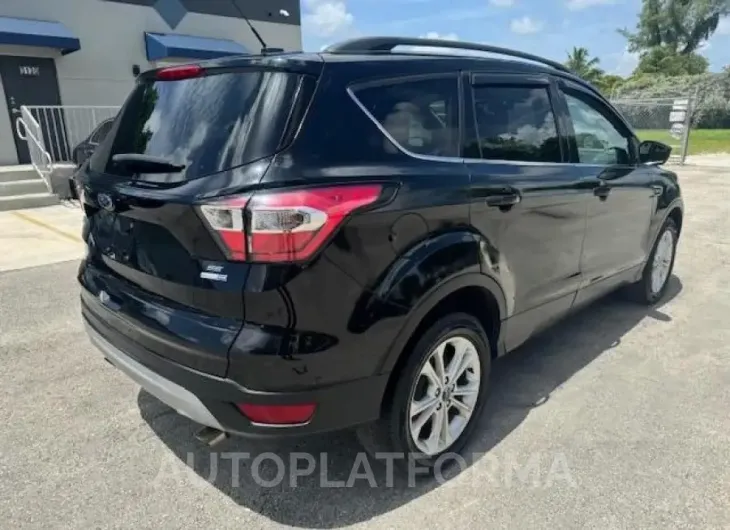 FORD ESCAPE SE 2017 vin 1FMCU9GD7HUD01945 from auto auction Copart