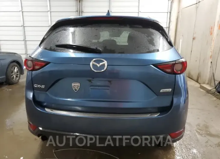 MAZDA CX-5 GRAND 2017 vin JM3KFADL2H0168484 from auto auction Copart