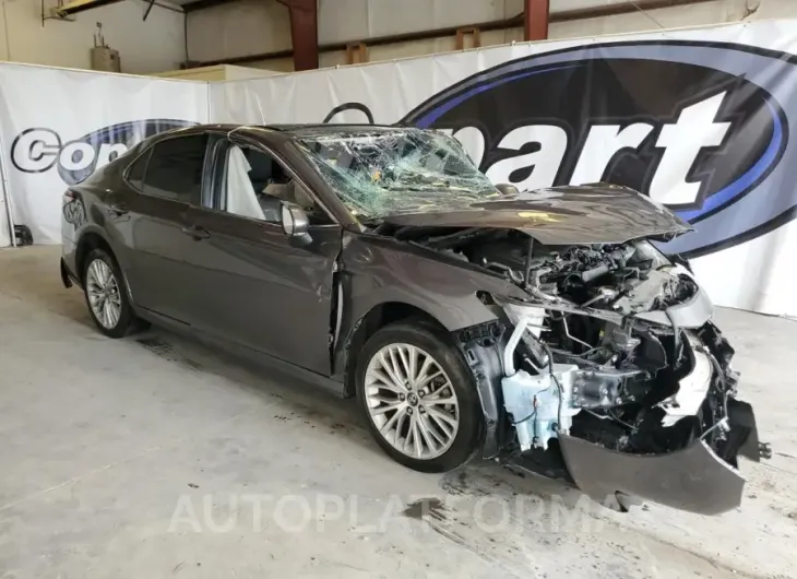 TOYOTA CAMRY L 2018 vin 4T1B11HK2JU022489 from auto auction Copart