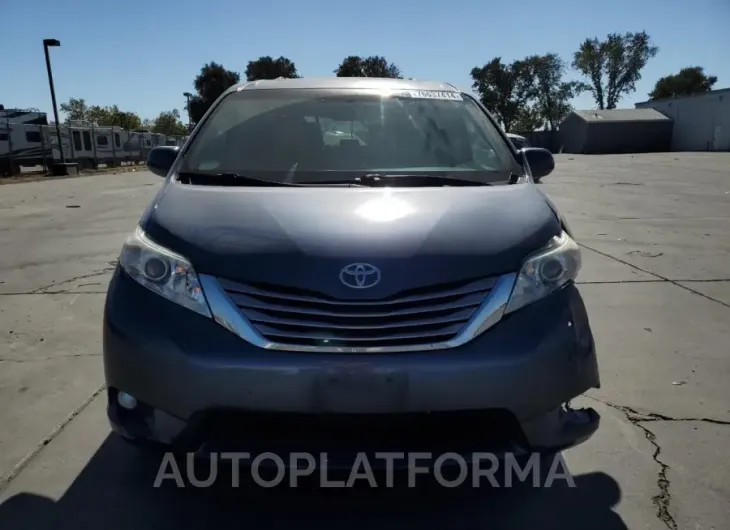 TOYOTA SIENNA XLE 2017 vin 5TDDZ3DCXHS157668 from auto auction Copart