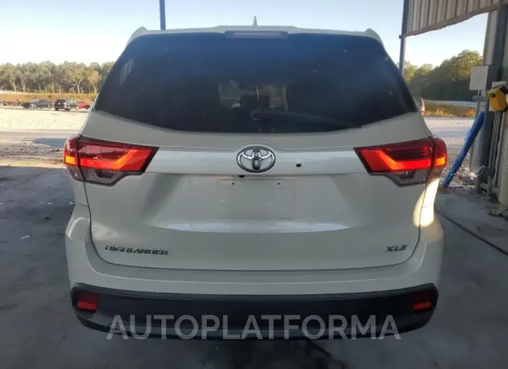 TOYOTA HIGHLANDER 2018 vin 5TDKZRFH3JS536648 from auto auction Copart