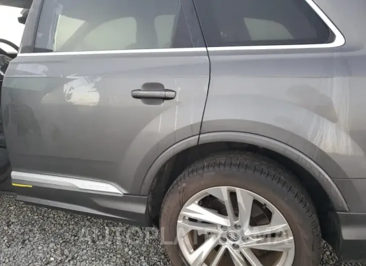 AUDI Q7 PREMIUM 2020 vin WA1LXAF72LD001161 from auto auction Copart