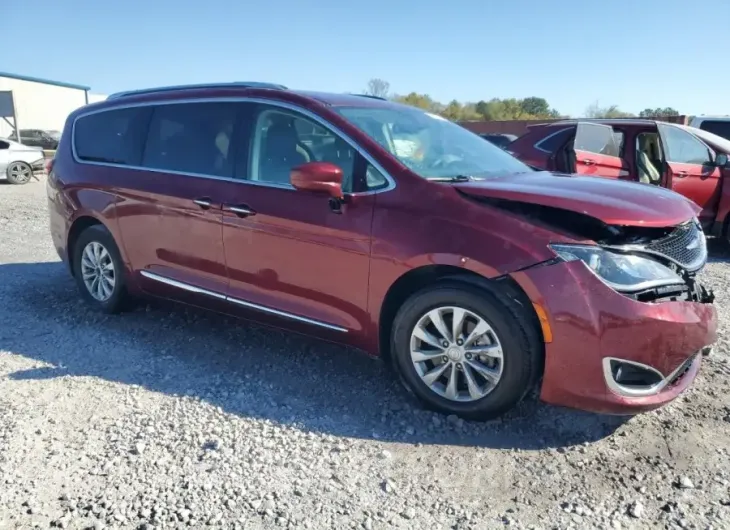 CHRYSLER PACIFICA T 2018 vin 2C4RC1BG5JR144486 from auto auction Copart