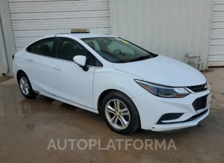 CHEVROLET CRUZE LT 2018 vin 1G1BE5SMXJ7230489 from auto auction Copart