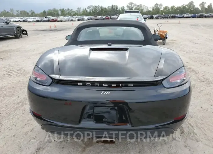 PORSCHE BOXSTER 2017 vin WP0CA2A85HS221345 from auto auction Copart