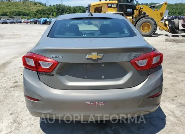 CHEVROLET CRUZE LT 2017 vin 1G1BE5SM3H7150977 from auto auction Copart