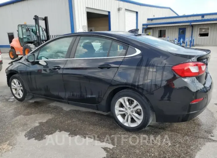 CHEVROLET CRUZE LT 2019 vin 1G1BE5SM5K7132424 from auto auction Copart