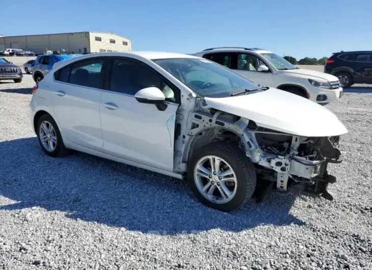 CHEVROLET CRUZE LT 2017 vin 3G1BE6SM2HS567613 from auto auction Copart