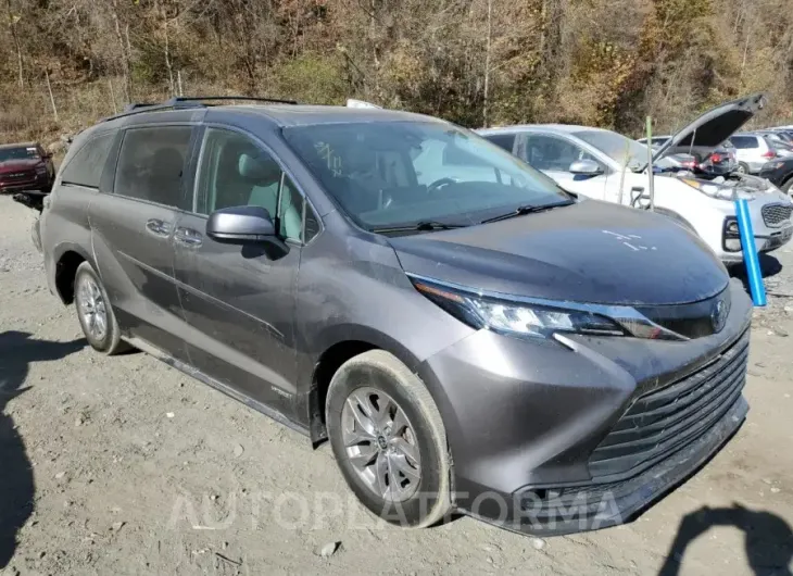 TOYOTA SIENNA XLE 2021 vin 5TDJSKFC4MS023053 from auto auction Copart