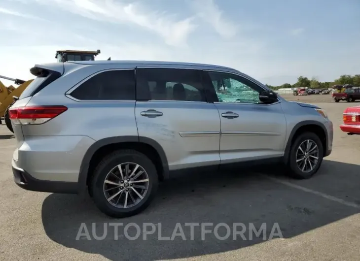 TOYOTA HIGHLANDER 2019 vin 5TDJZRFH0KS582516 from auto auction Copart