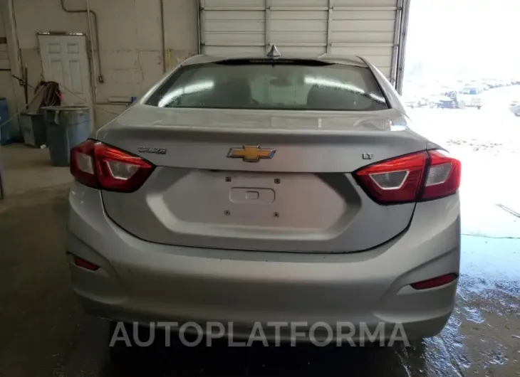 CHEVROLET CRUZE LT 2018 vin 1G1BE5SM2J7113490 from auto auction Copart