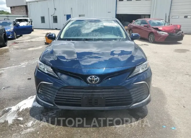 TOYOTA CAMRY LE 2021 vin 4T1C11AKXMU453634 from auto auction Copart