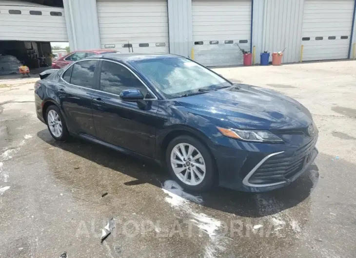 TOYOTA CAMRY LE 2021 vin 4T1C11AKXMU453634 from auto auction Copart