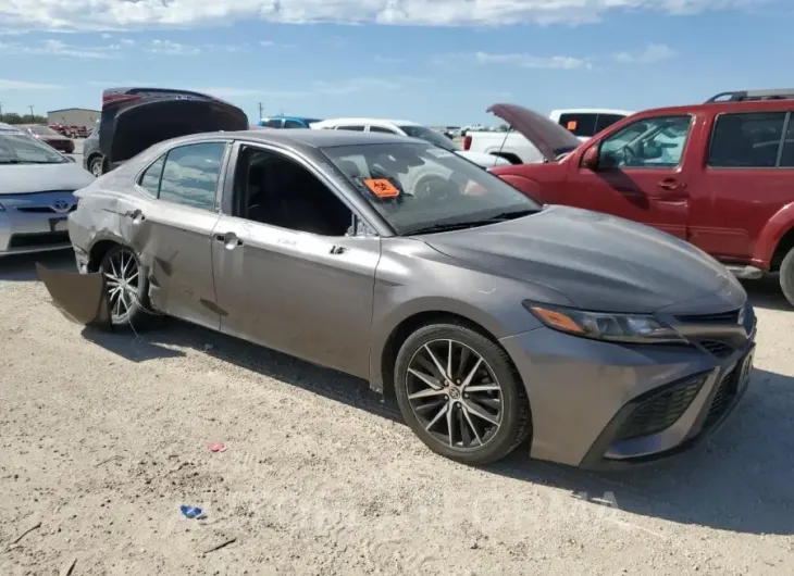 TOYOTA CAMRY SE 2021 vin 4T1G11AK3MU516266 from auto auction Copart