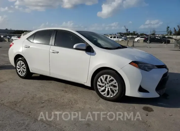 TOYOTA COROLLA L 2018 vin 5YFBURHE6JP750964 from auto auction Copart