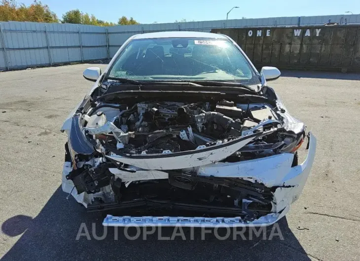 TOYOTA COROLLA LE 2021 vin JTDEPMAE3MJ120071 from auto auction Copart