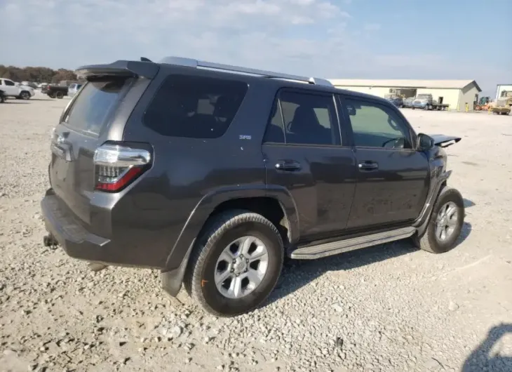 TOYOTA 4RUNNER SR 2017 vin JTEZU5JRXH5148253 from auto auction Copart