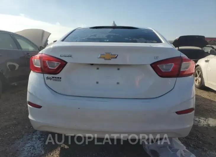 CHEVROLET CRUZE LT 2018 vin 1G1BE5SM0J7218318 from auto auction Copart