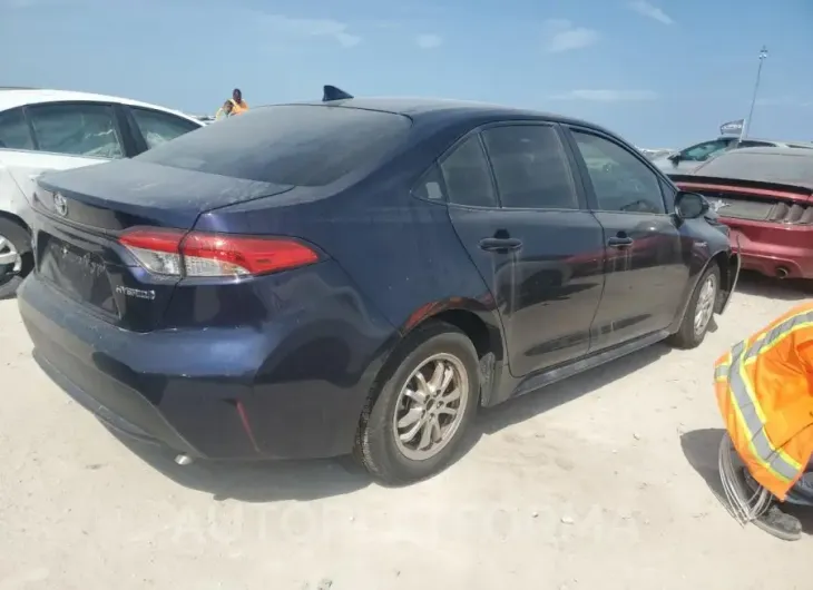 TOYOTA COROLLA LE 2021 vin JTDEAMDE4MJ001040 from auto auction Copart