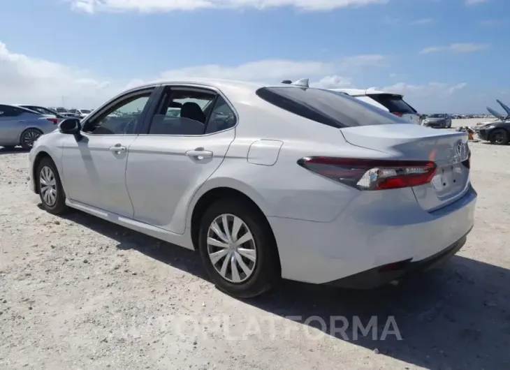 TOYOTA CAMRY LE 2022 vin 4T1C31AK1NU044112 from auto auction Copart