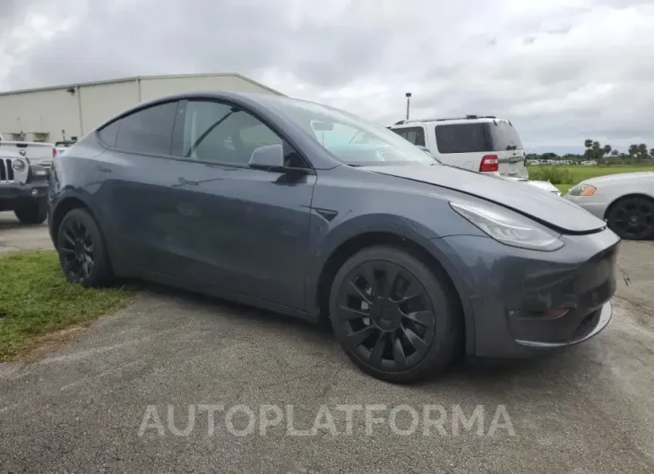 TESLA MODEL Y 2022 vin 7SAYGDEE5NF480607 from auto auction Copart