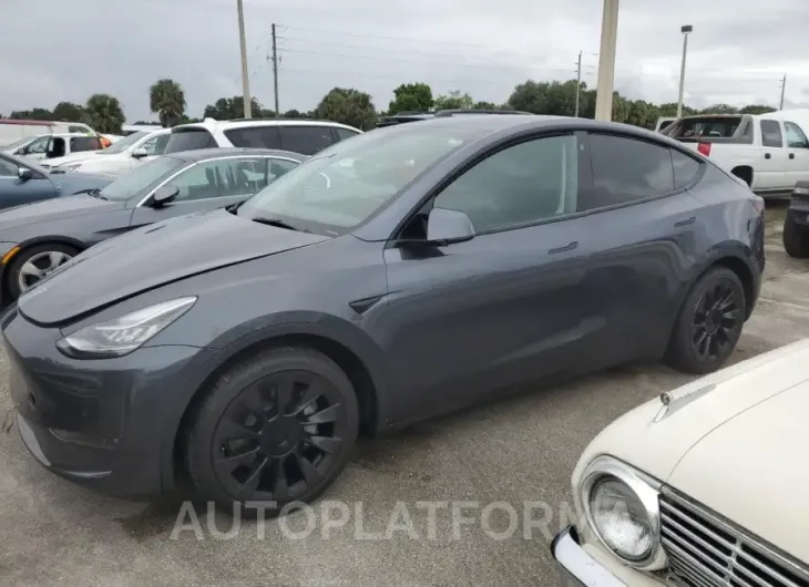 TESLA MODEL Y 2022 vin 7SAYGDEE5NF480607 from auto auction Copart