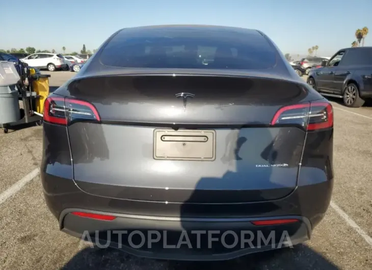 TESLA MODEL Y 2024 vin 7SAYGDEE9RF032280 from auto auction Copart