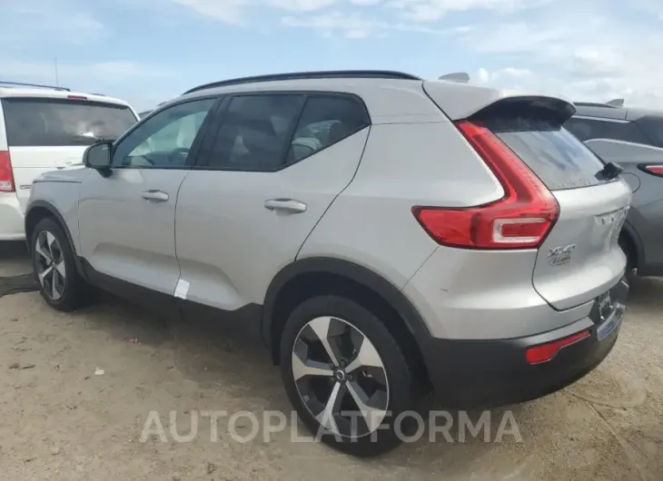 VOLVO XC40 PLUS 2023 vin YV4L12UW6P2064530 from auto auction Copart